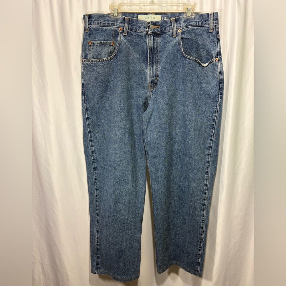 Gap Men's Blue Med. Wash Classic 5 Pocket Wide Leg Denim Jeans Sz 38X32
